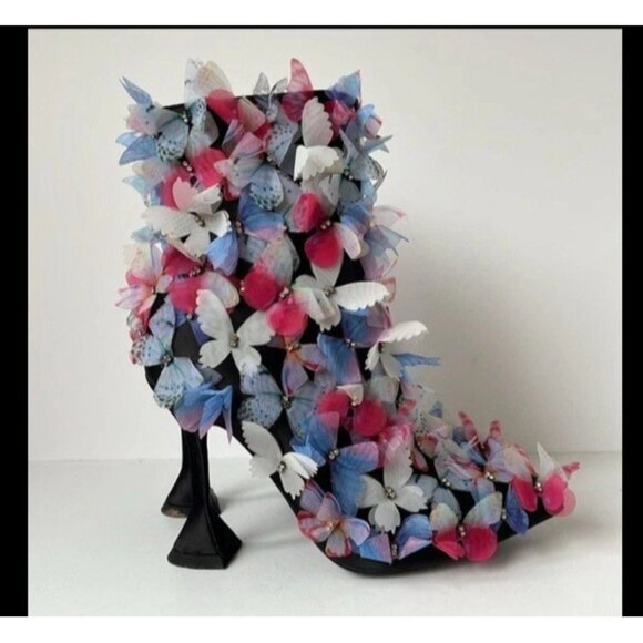 Azalea Wang Women’s Black Butterfly Embellished Heeled Boots Shoes Size 7.5 - Picture 2 of 12